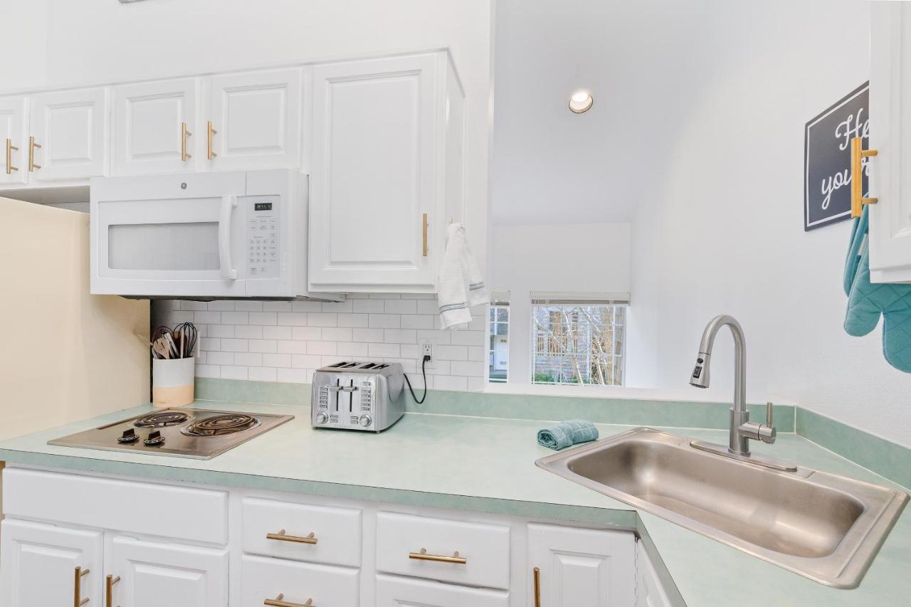 Cannon Beach Vibes, Steps To The Beach,Wifi,3 Full Bedroom En Suites With 3 Fireplaces,Near Downtown Exterior photo